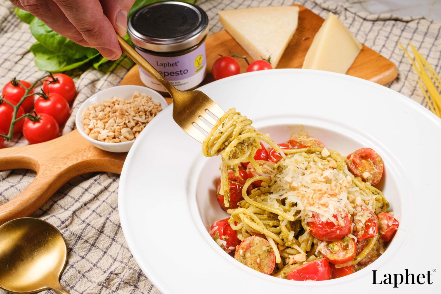 Spaghetti mit Teepesto